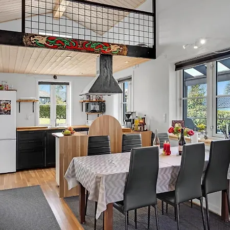 3 Bedroom Cozy In Hyllinge