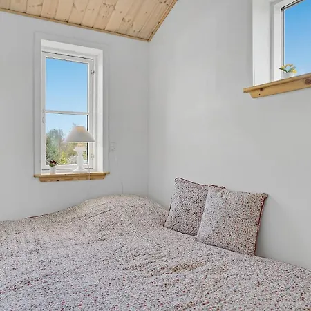 Ferienhaus 3 Bedroom Cozy In Hyllinge *
