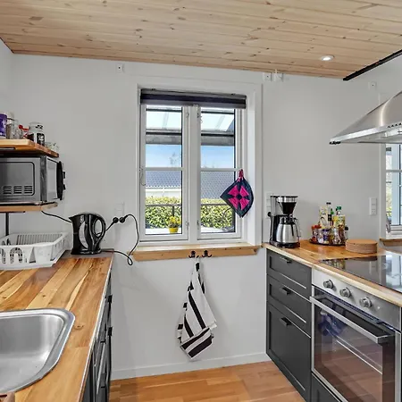 3 Bedroom Cozy In Hyllinge * Kirke-Hyllinge